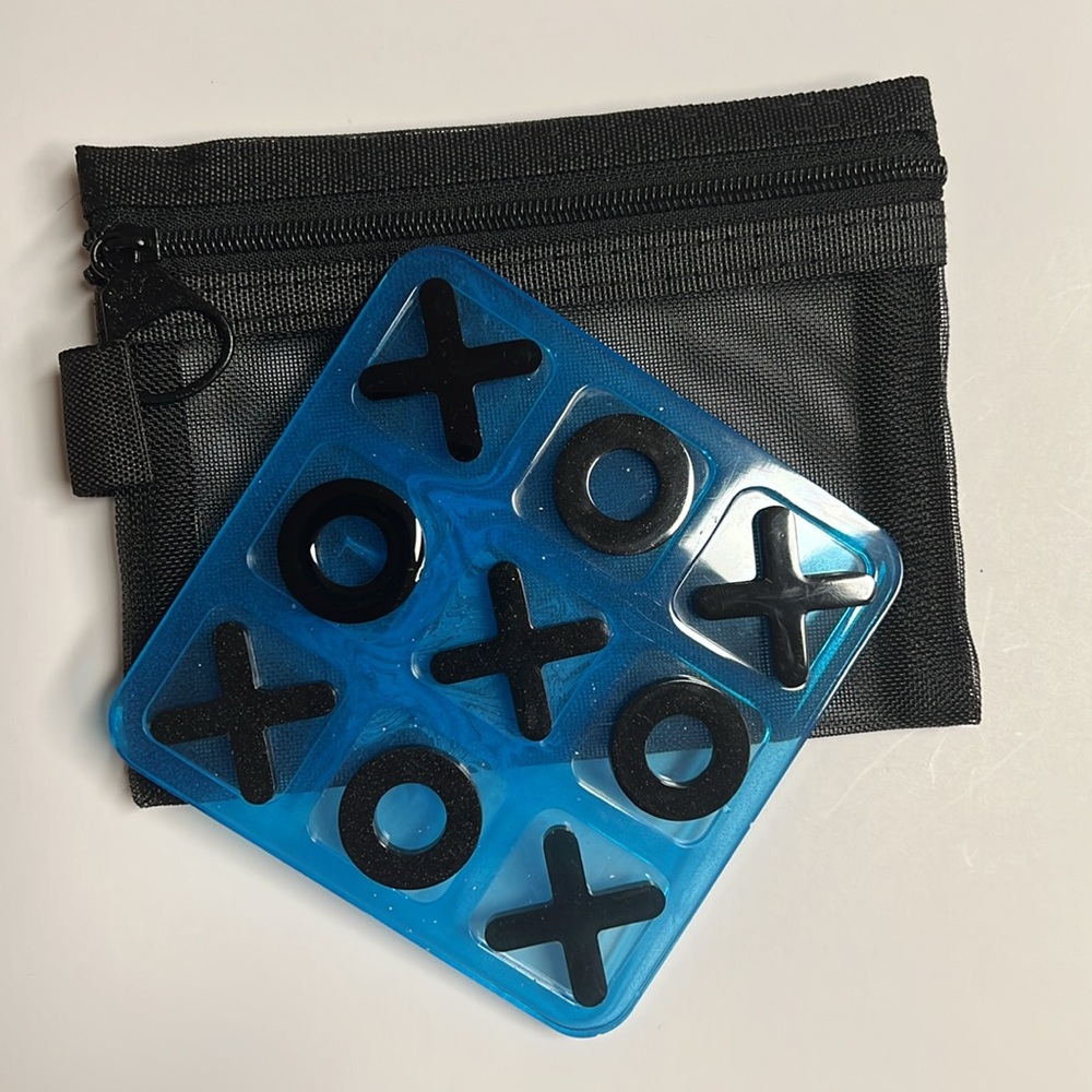 🌈 2 x $15 Blue and Black Tic-Tac-Toe Game